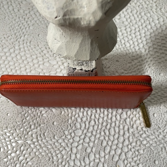 Cynthia Rowley orange leather zippered wallet - Picture 5 of 7